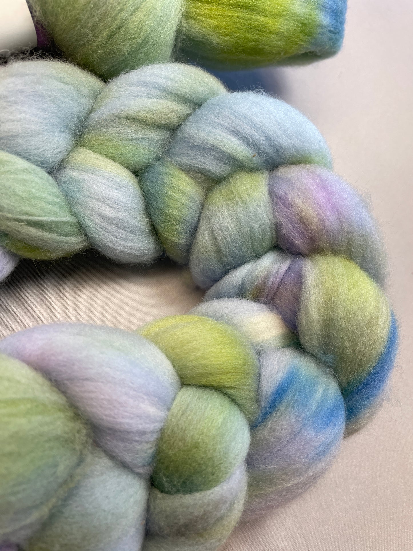 Rambouillet - Babbling Brooks 100g Fibre Roving