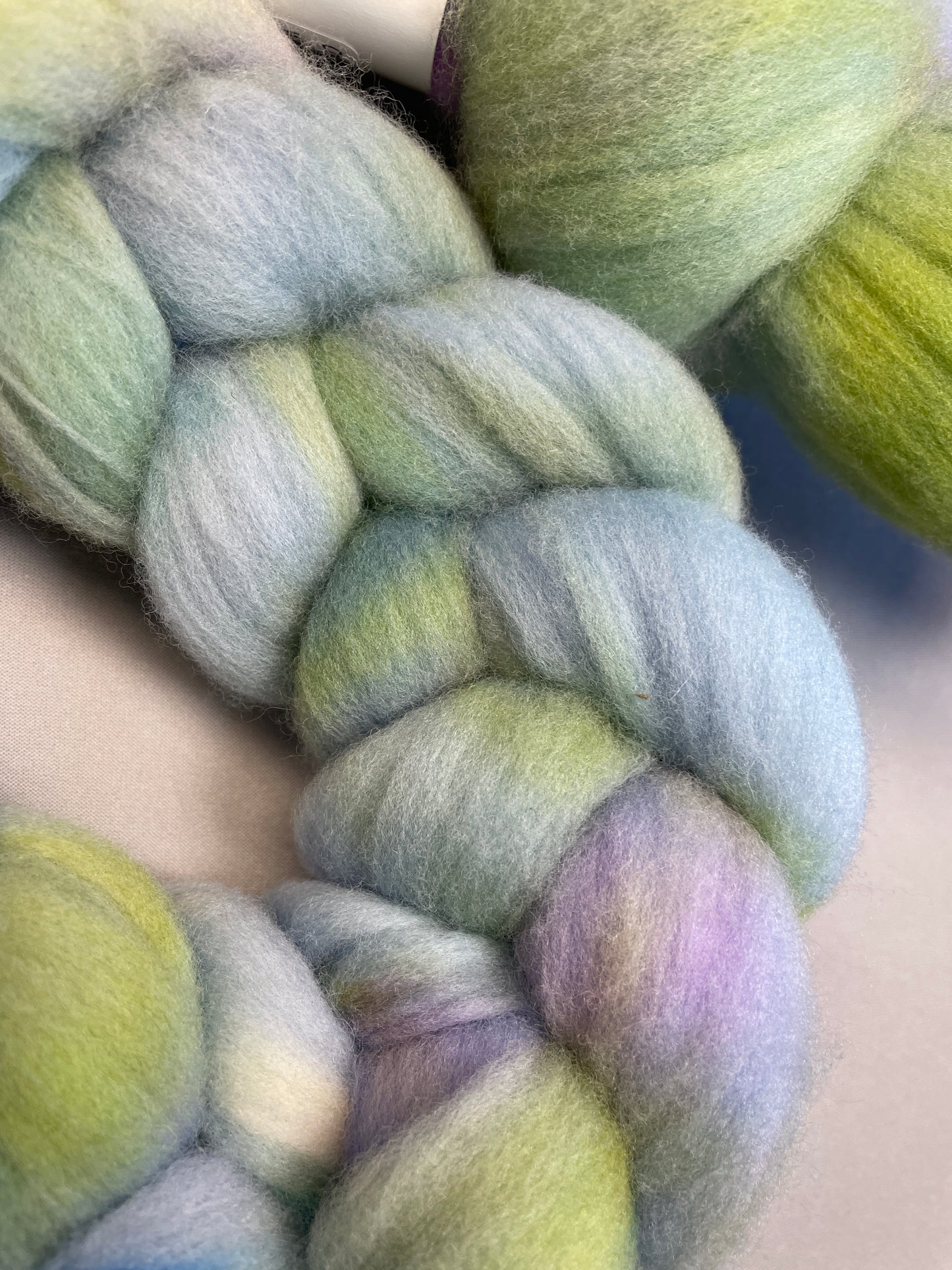Rambouillet - Babbling Brooks 100g Fibre Roving