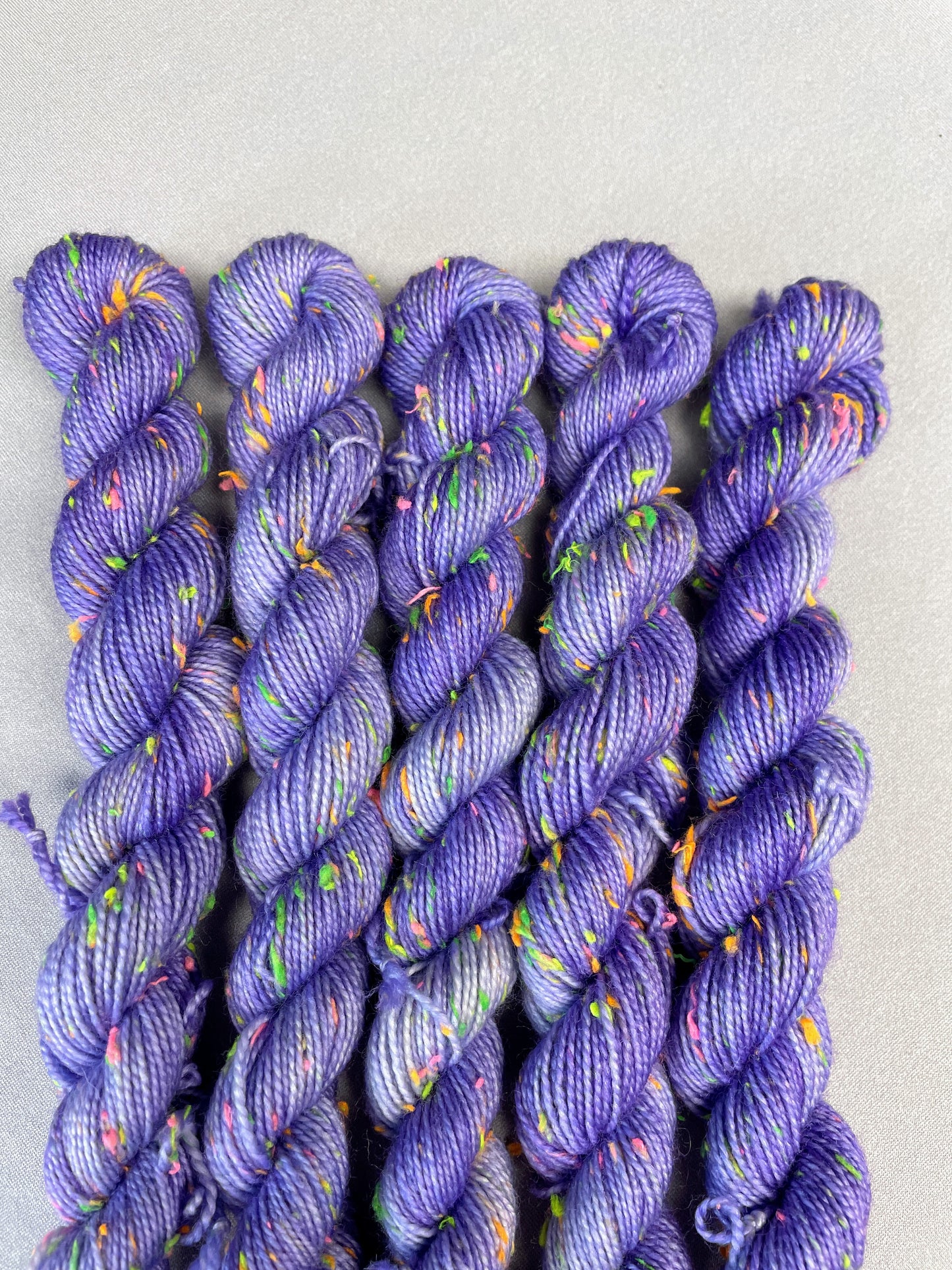 20g Lavender (semi-solid) - Hand-dyed Yarn