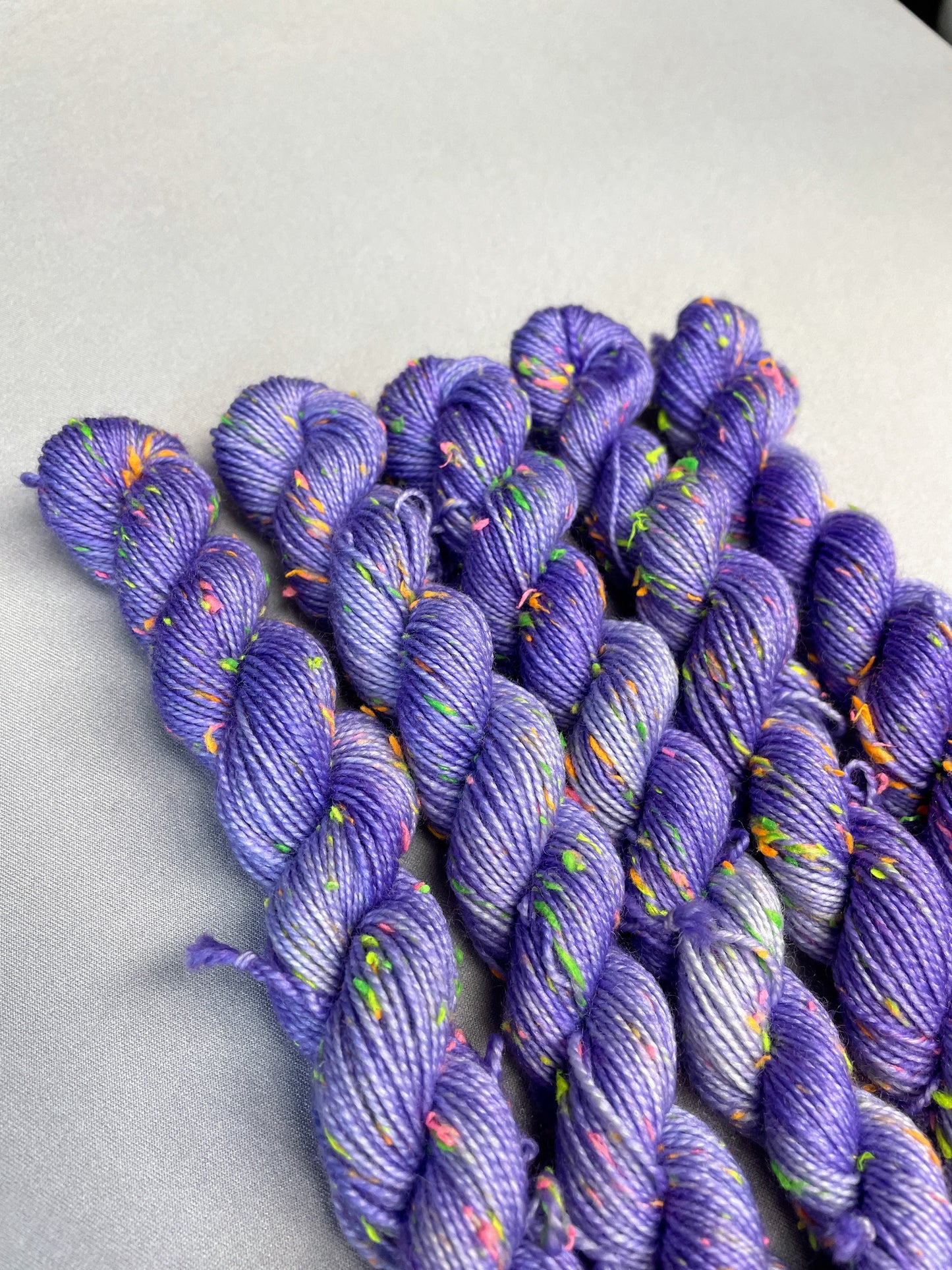20g Lavender (semi-solid) - Hand-dyed Yarn