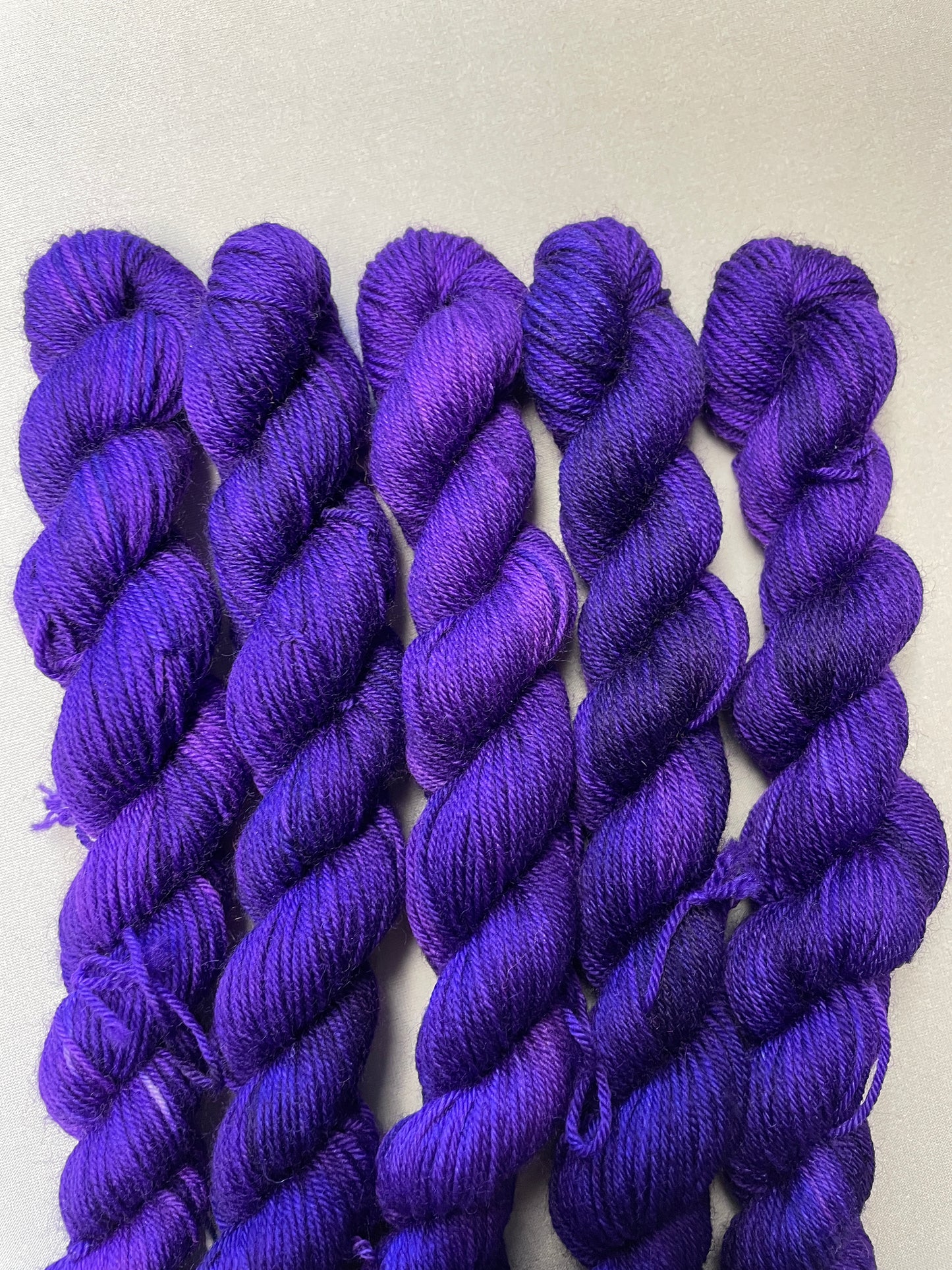 20g Purple (semi-solid) - Hand-dyed Yarn