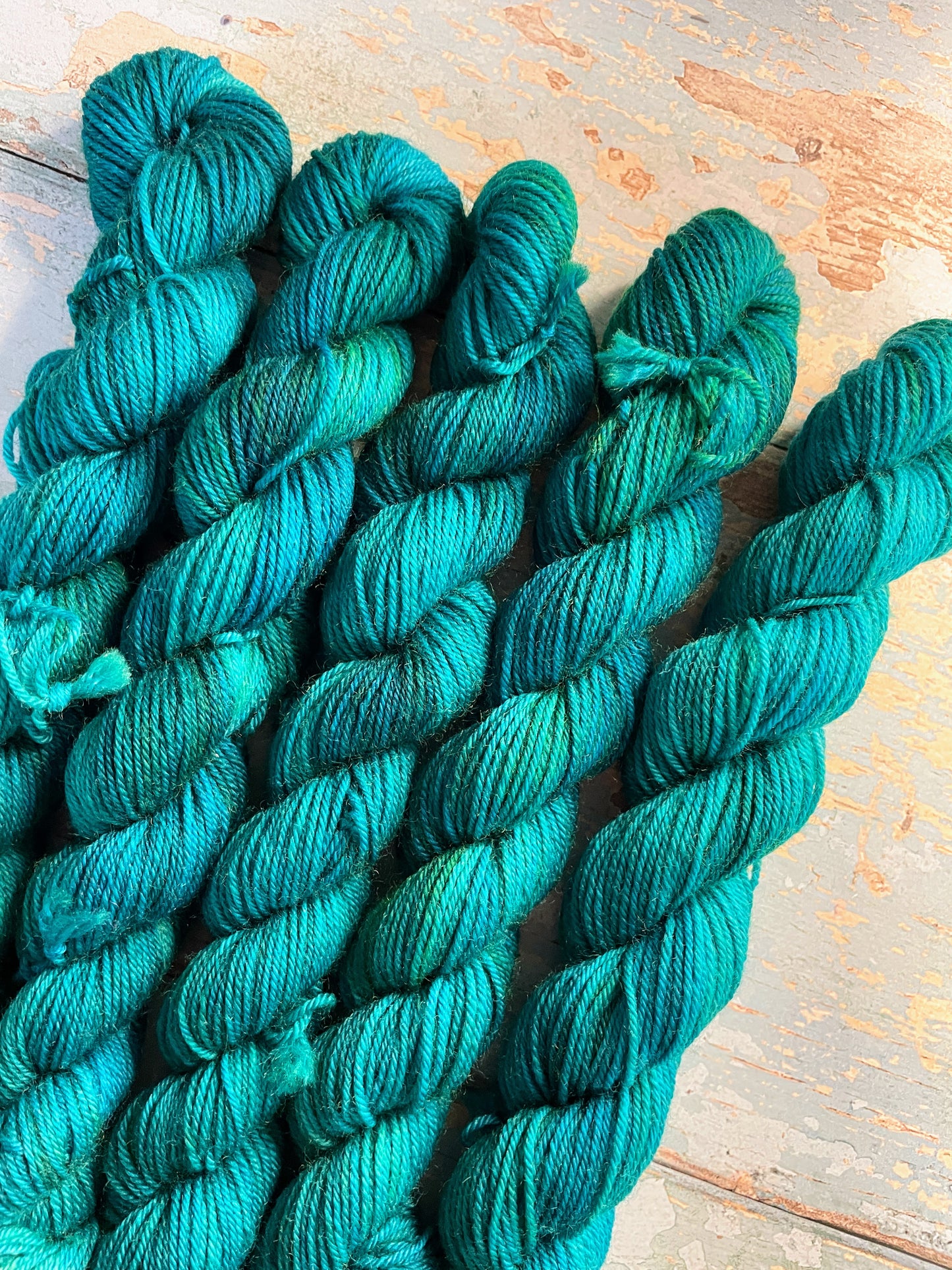 20g Teal (semi-solid) - Hand-dyed Yarn
