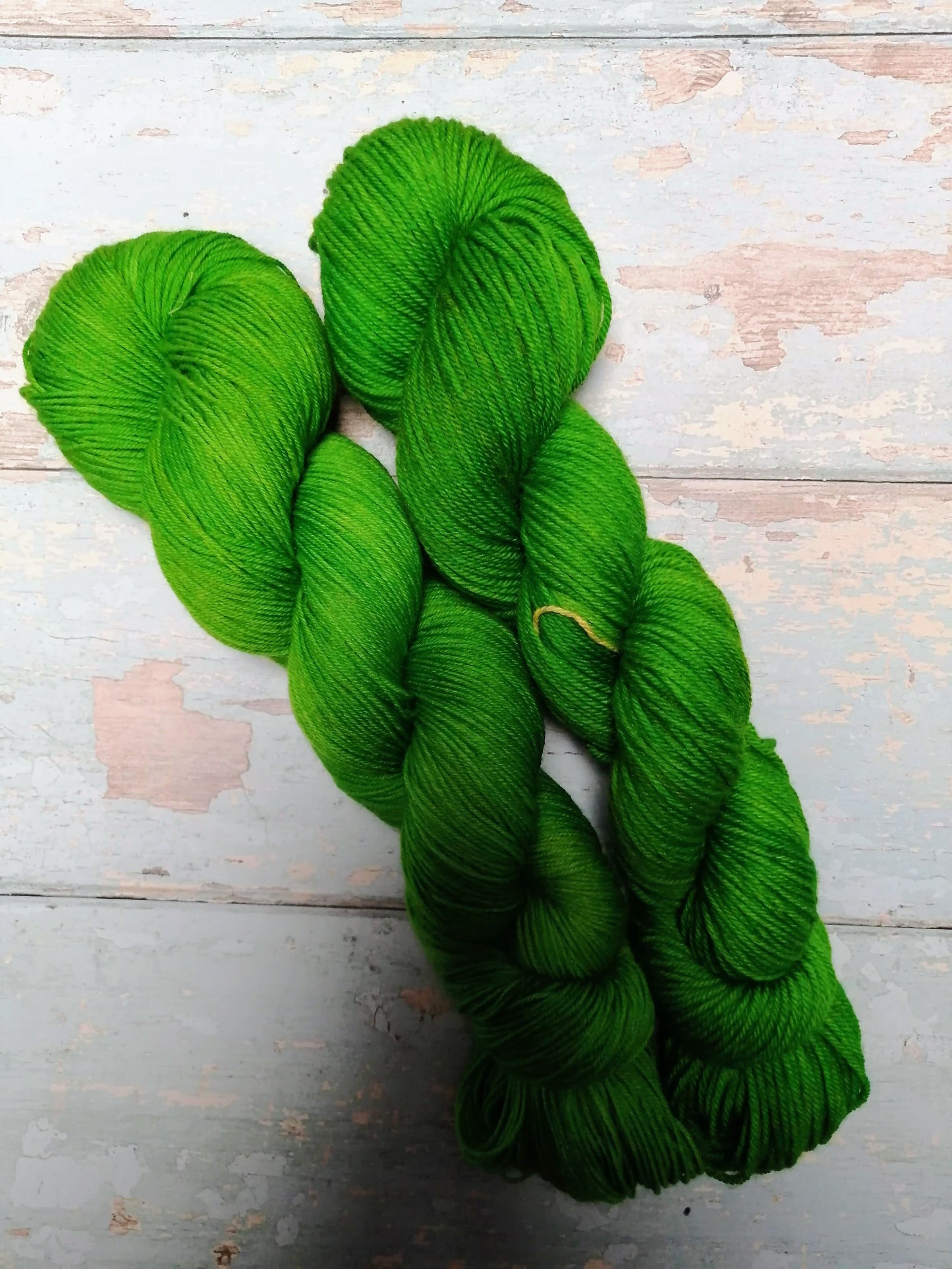 Sock - Kelly Green 100g Hand-dyed Yarn