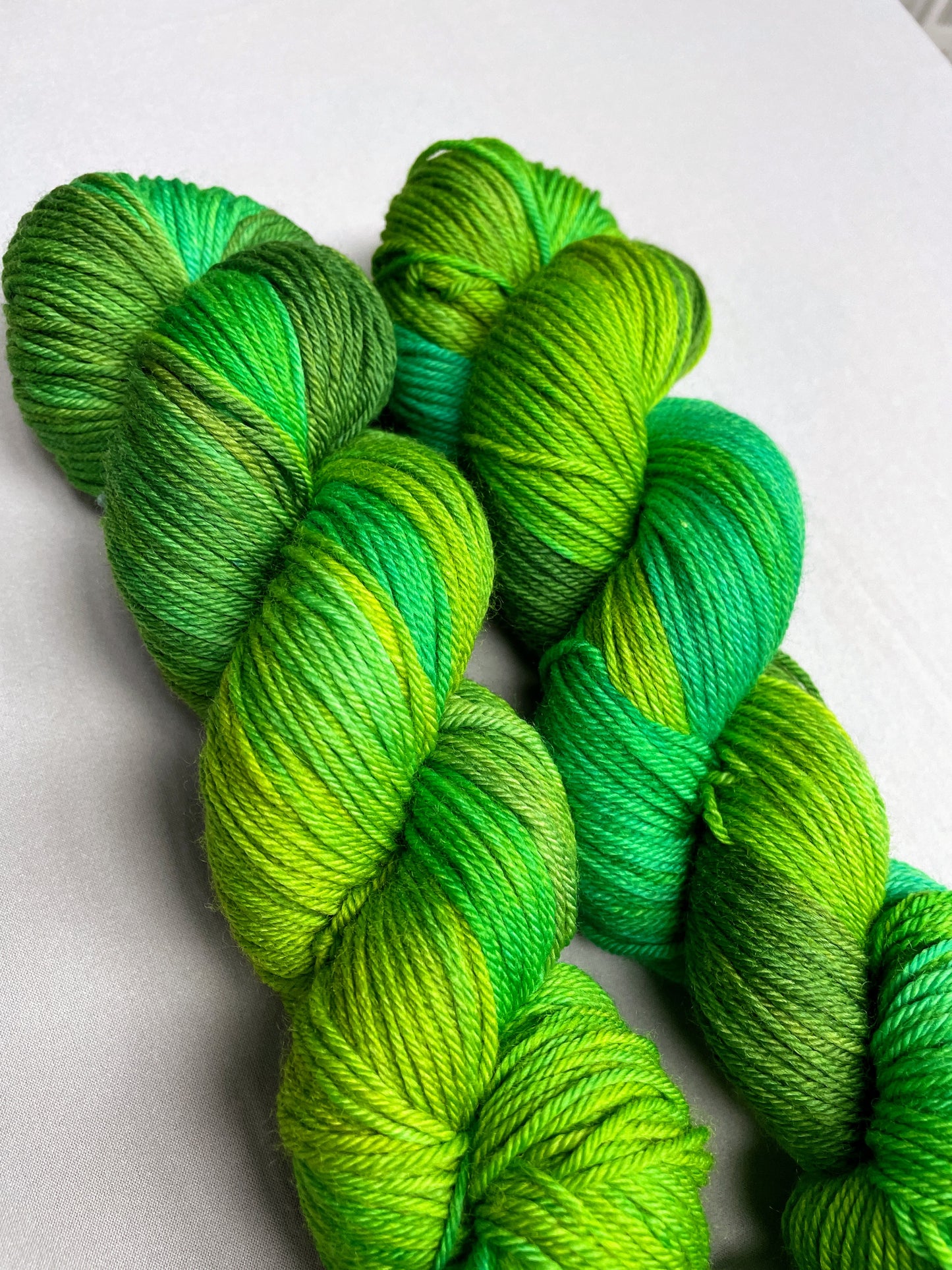 100g Mossy Frog - Hand-dyed Yarn