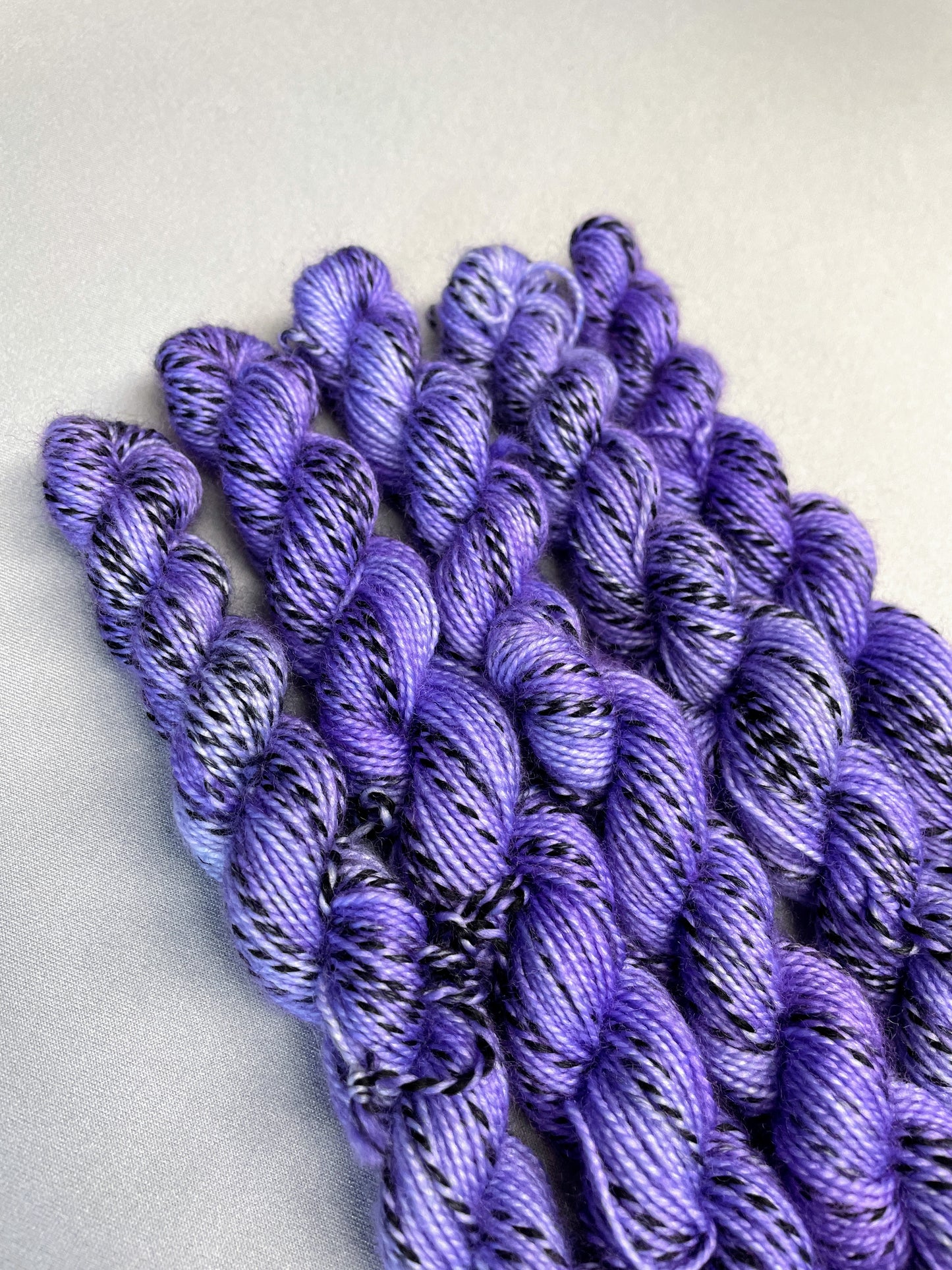 20g Lavender (semi-solid) - Hand-dyed Yarn