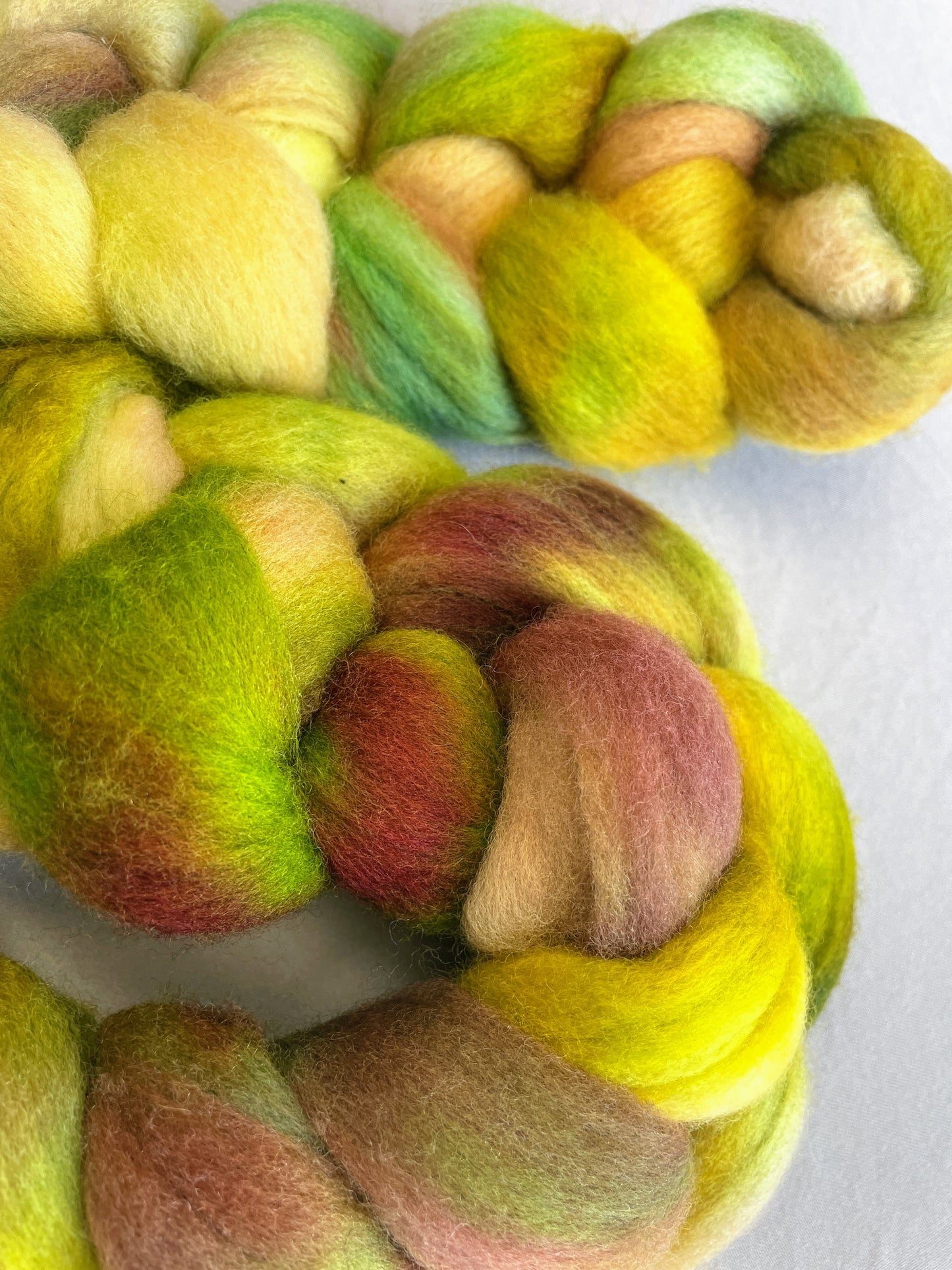 Polwarth - Lime Twist 100g Fibre Roving