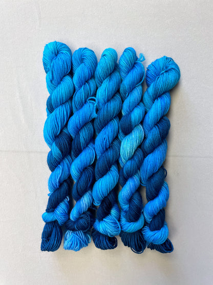 Waves - Hand-dyed Yarn