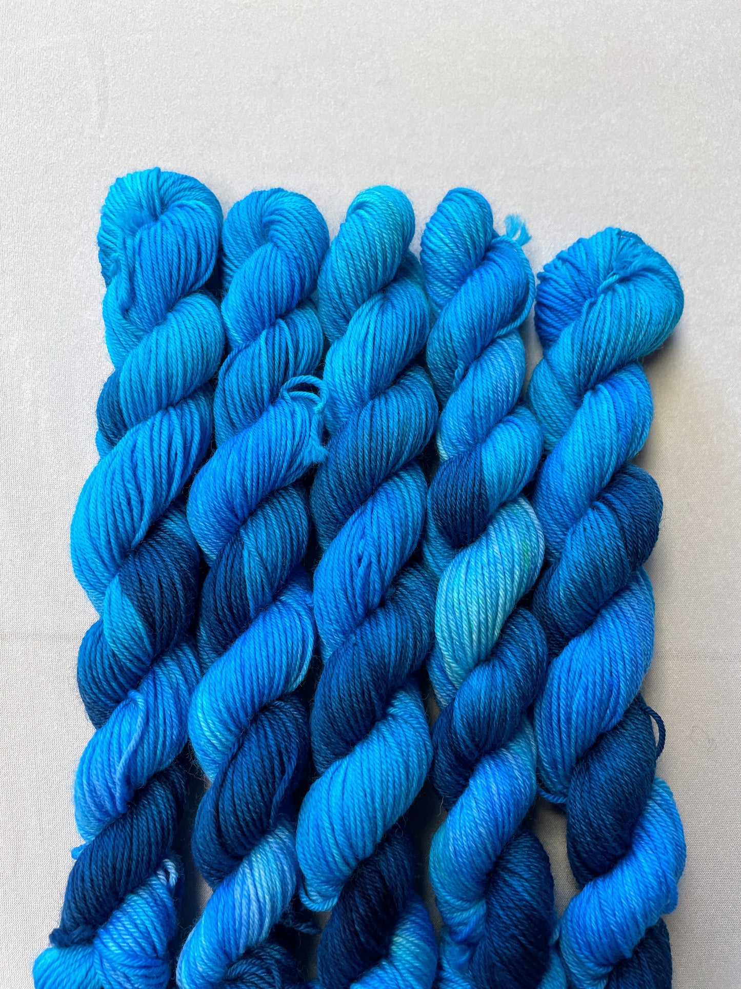 Waves - Hand-dyed Yarn