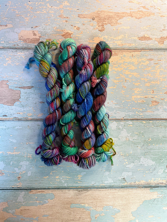 DK - Mystery Green 20g Mini Skein